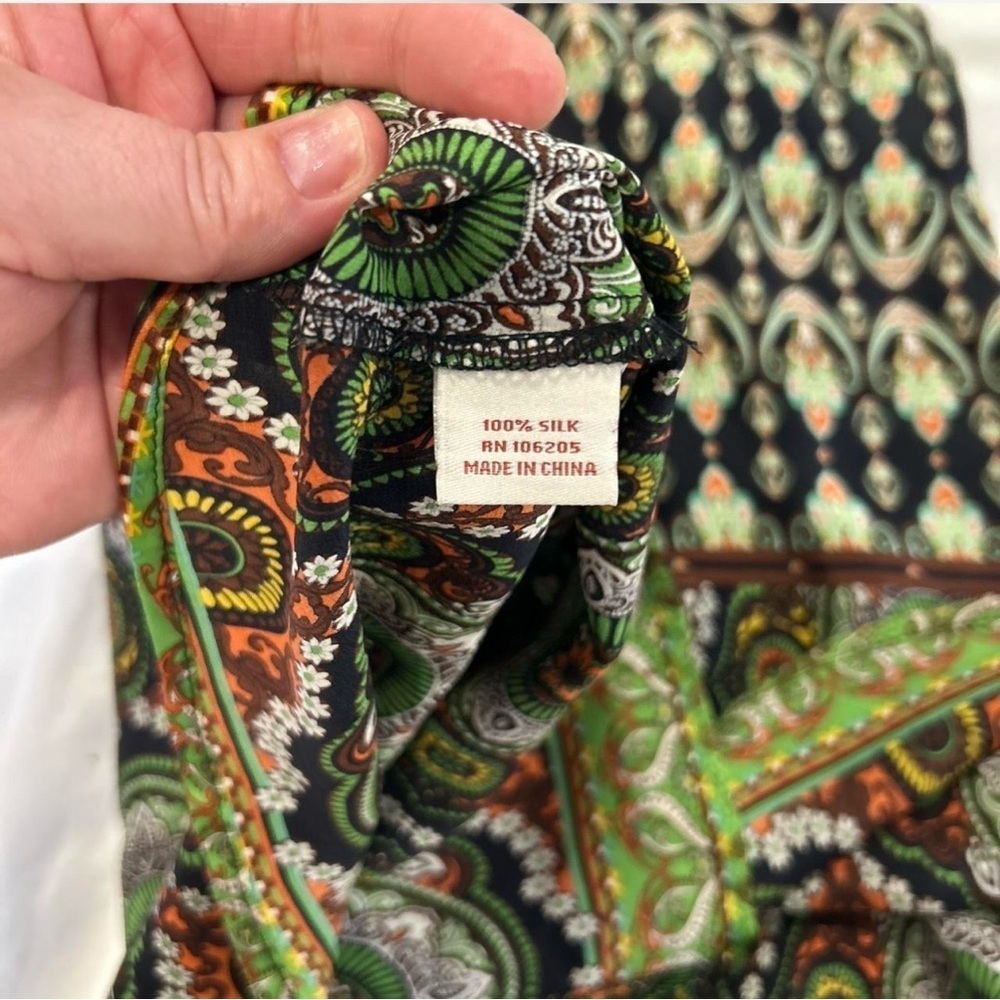 Indie Paisley 100% Silk Sleeve-less Razor Back Napoleon Style Button Down Size L - Picture 6 of 8